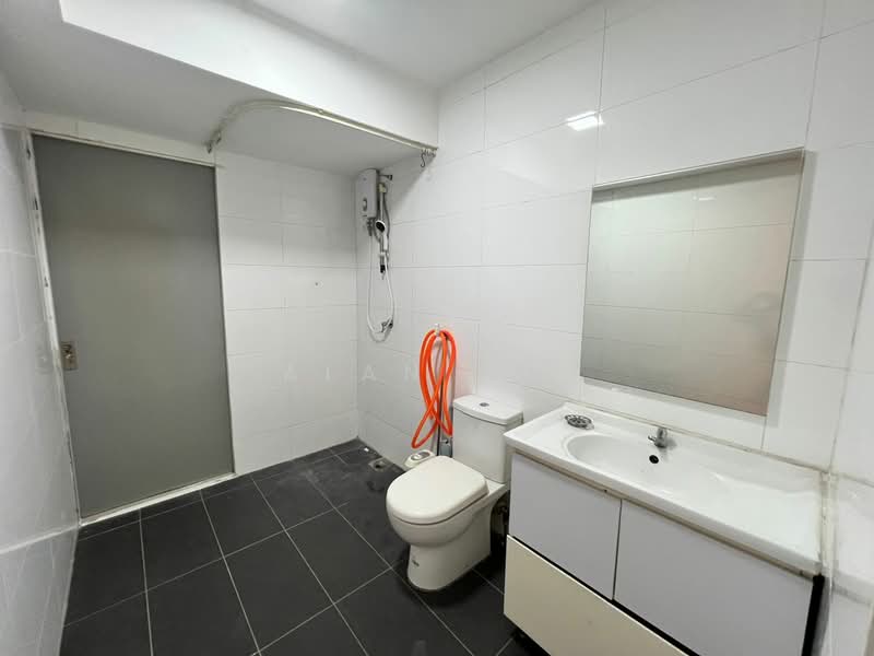 Service Residence for Rent at Halo Sunday @ Empire City - Alan Tai - Bathroom - PropertyGuru.com.my