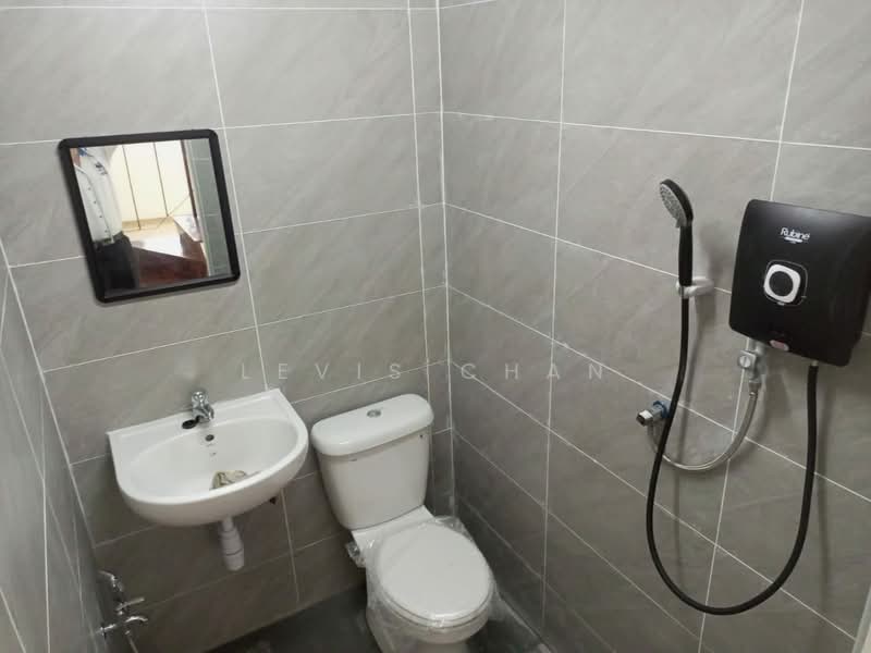 2-storey Terraced House for Rent in Sri Petaling (Kuala Lumpur) - Levis Chan - Bathroom - PropertyGuru.com.my