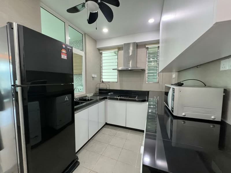 Kondominium untuk Disewa di Gurney Paragon - Ashley Lim - Kitchen - PropertyGuru.com.my