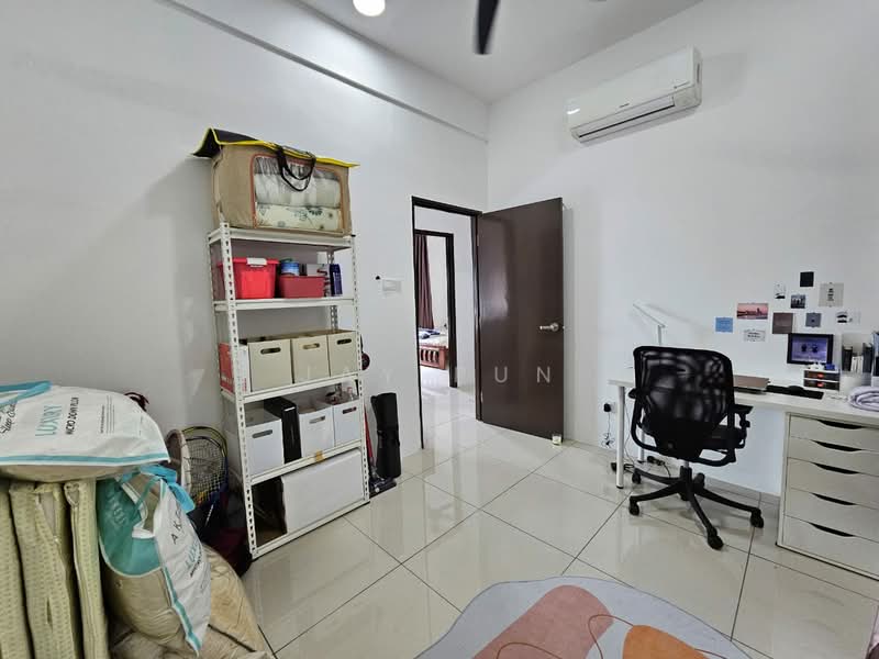 Service Residence for Sale at 8Scape Residence @ Sutera - Jay Pun - Study - PropertyGuru.com.my