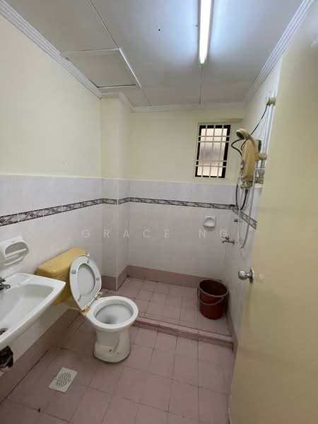 Kondominium untuk Dijual di Skudai Villa - Grace Ng - Bathroom - PropertyGuru.com.my