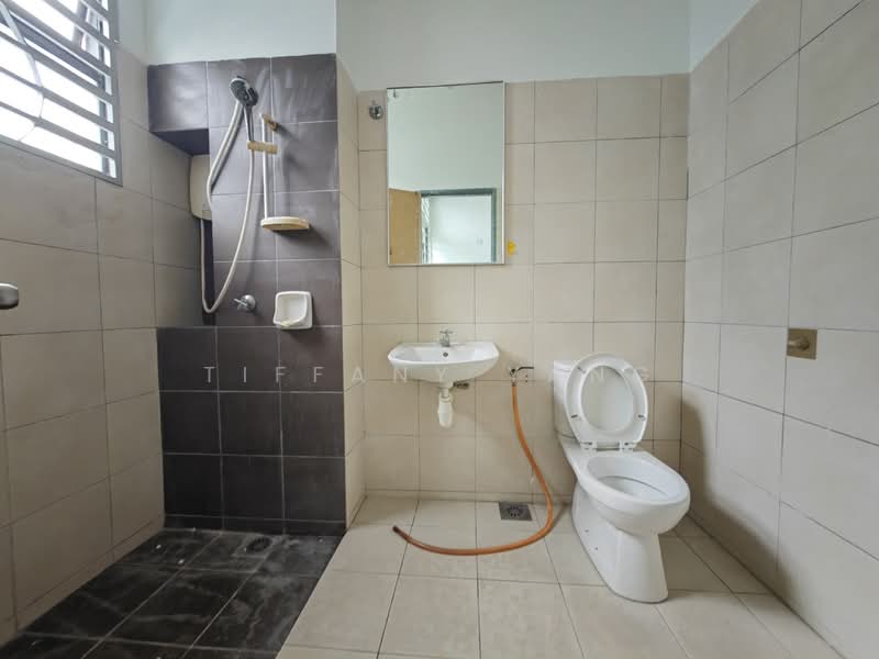 Rumah Teres 2 Tingkat untuk Dijual di Bandar Tasik Puteri (Rawang) - Tiffany Yang - Bathroom - PropertyGuru.com.my