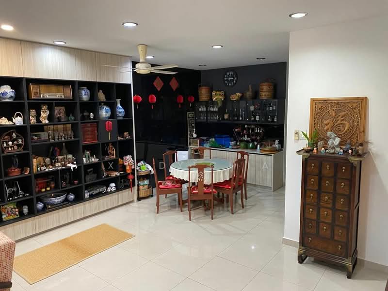Rumah Teres 3 Tingkat untuk Dijual di Taman Seri Bukit Segambut (Batu) - Xindy Chia - Living Room - PropertyGuru.com.my