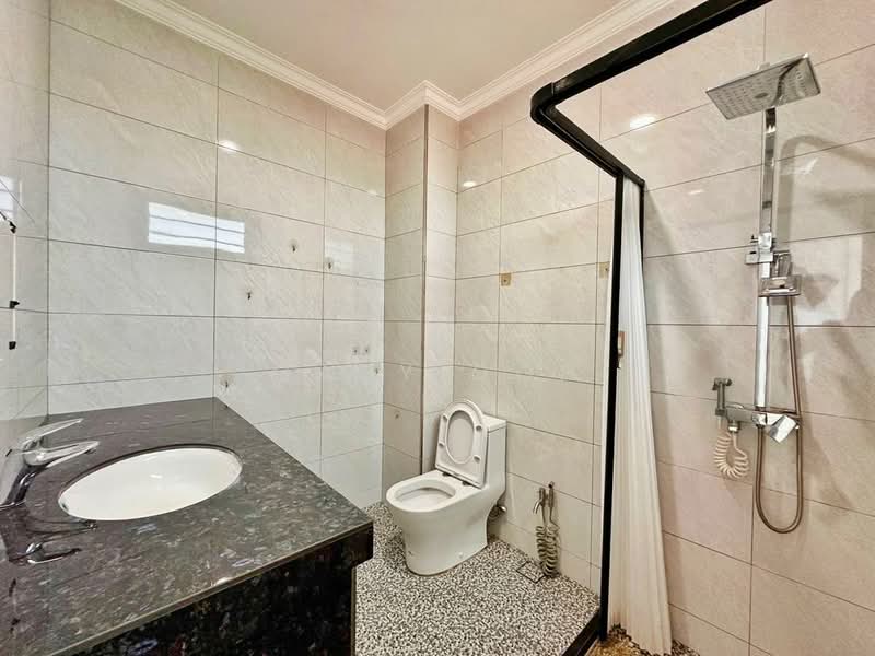 Semi-Detached House for Sale in Gelugor (Penang) - Gary Goh - Bathroom - PropertyGuru.com.my
