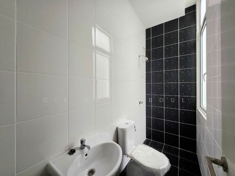 Bungalow for Sale in Ulu Kelang (Kuala Lumpur) - Cik Maya Abdul - Bathroom - PropertyGuru.com.my
