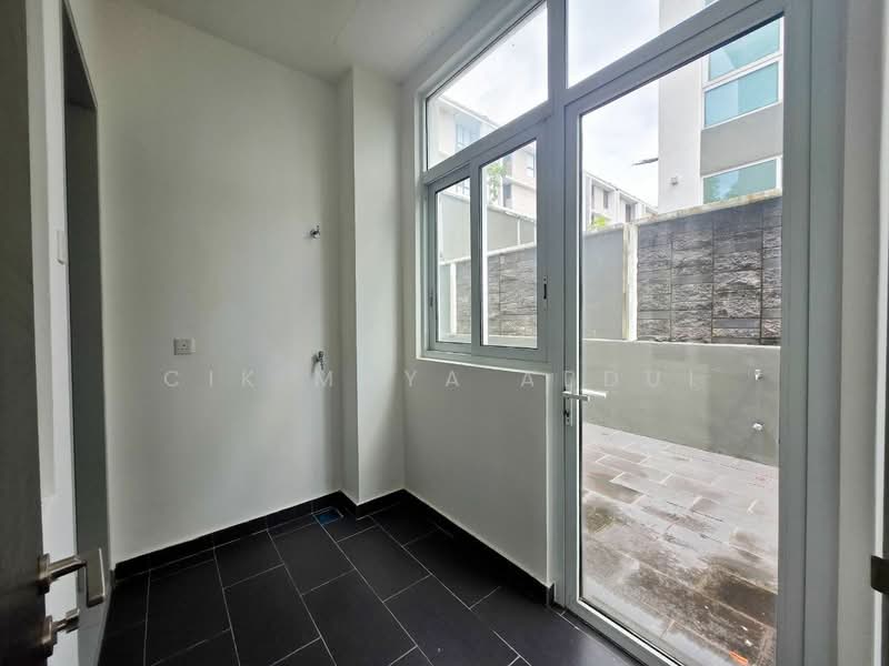 Bungalow for Sale in Ulu Kelang (Kuala Lumpur) - Cik Maya Abdul - Exterior - PropertyGuru.com.my