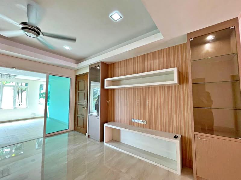 Rumah Banglo untuk Disewa di Petaling Jaya (Selangor) - Ray Lee - Living Room - PropertyGuru.com.my