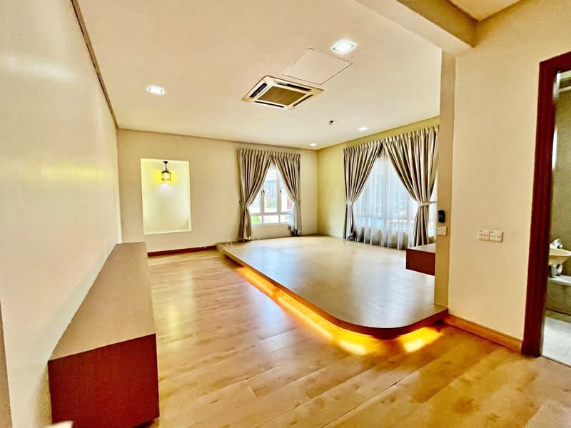 Rumah Banglo untuk Disewa di Petaling Jaya (Selangor) - Ray Lee - Living Room - PropertyGuru.com.my