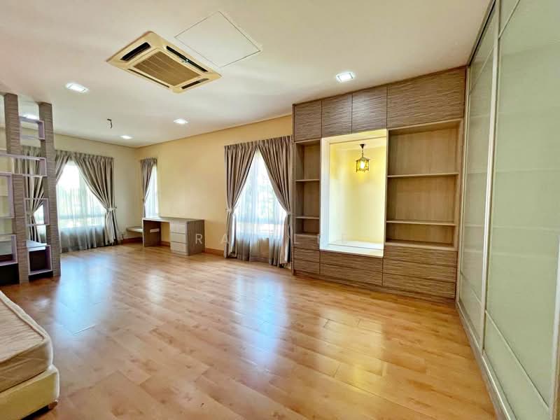 Rumah Banglo untuk Disewa di Petaling Jaya (Selangor) - Ray Lee - Bedroom - PropertyGuru.com.my