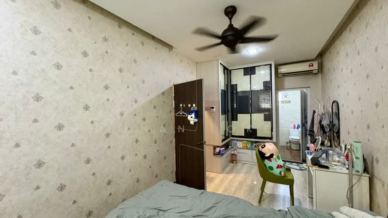 Rumah Teres 1.5 Tingkat untuk Dijual di Bandar Sri Damansara (Selangor) - Ethan Loke - Bedroom - PropertyGuru.com.my