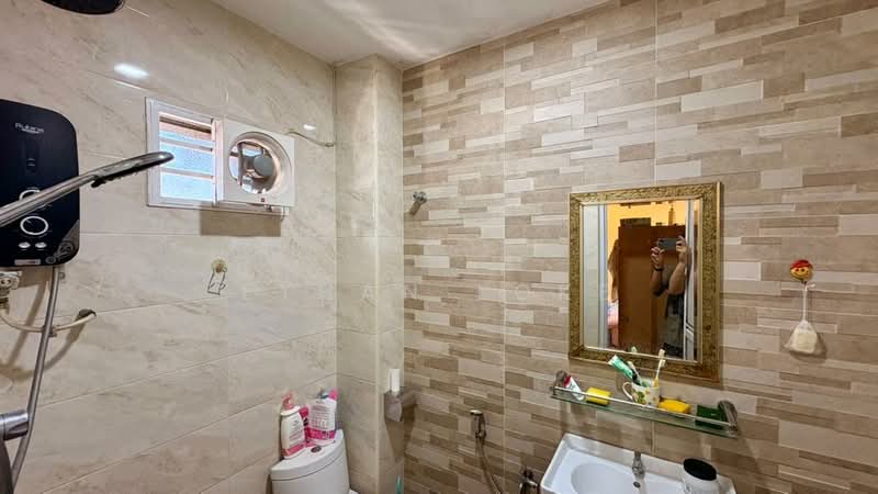 Rumah Teres 1.5 Tingkat untuk Dijual di Bandar Sri Damansara (Selangor) - Ethan Loke - Bathroom - PropertyGuru.com.my