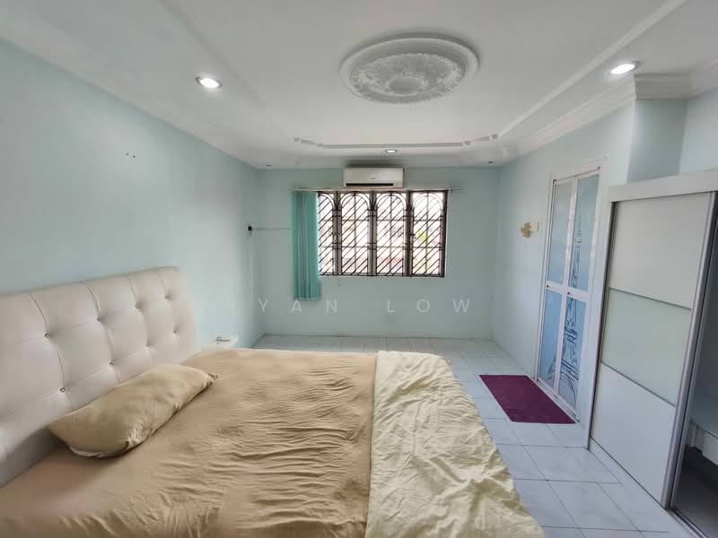 2-storey Terraced House for Sale in Taman Cheras Jaya (Cheras) - Ryan Low - Bedroom - PropertyGuru.com.my