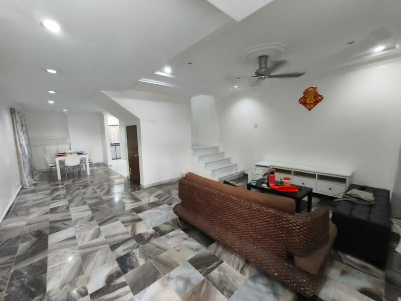 2-storey Terraced House for Sale in Taman Cheras Jaya (Cheras) - Ryan Low - Living Room - PropertyGuru.com.my