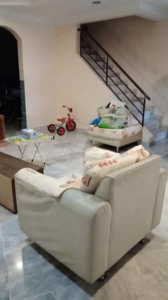Rumah Teres 2 Tingkat untuk Disewa di Taman Mega Jaya (Ampang) - Vincent Lee - Living Room - PropertyGuru.com.my