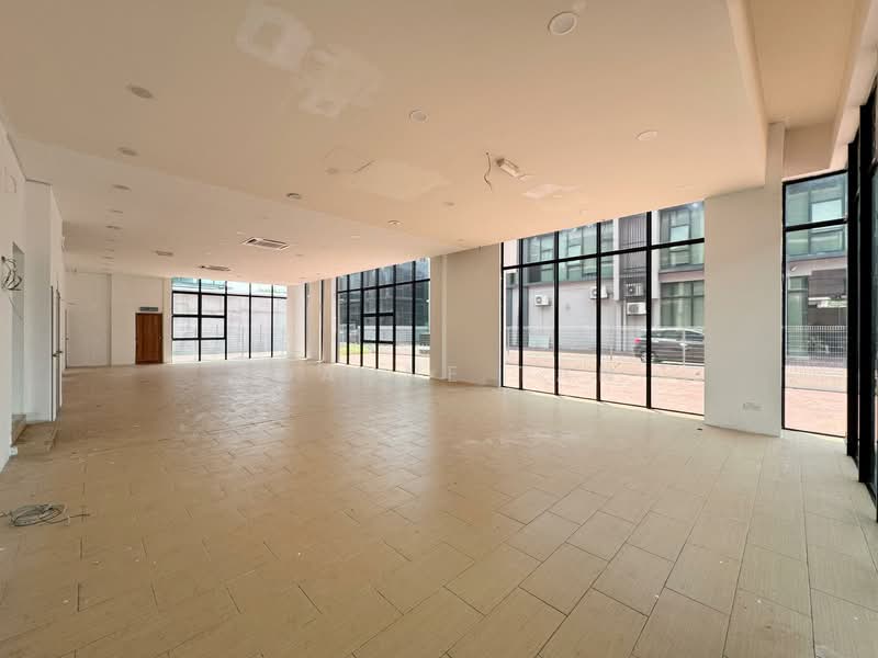 Tanah Komersial untuk Disewa di Seksyen U13 (Setia Alam) - Joanne Tan - Interior - PropertyGuru.com.my