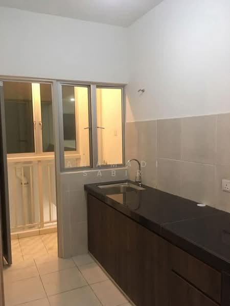 Kondominium untuk Dijual di Sky Awani Residensi 1 - Ahamadi Sabir - Kitchen - PropertyGuru.com.my