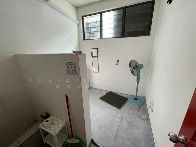 Factory for Sale in Taman Perindustrian Puchong (Puchong) - Norfazilah Binti Mohd Saad - Interior - PropertyGuru.com.my