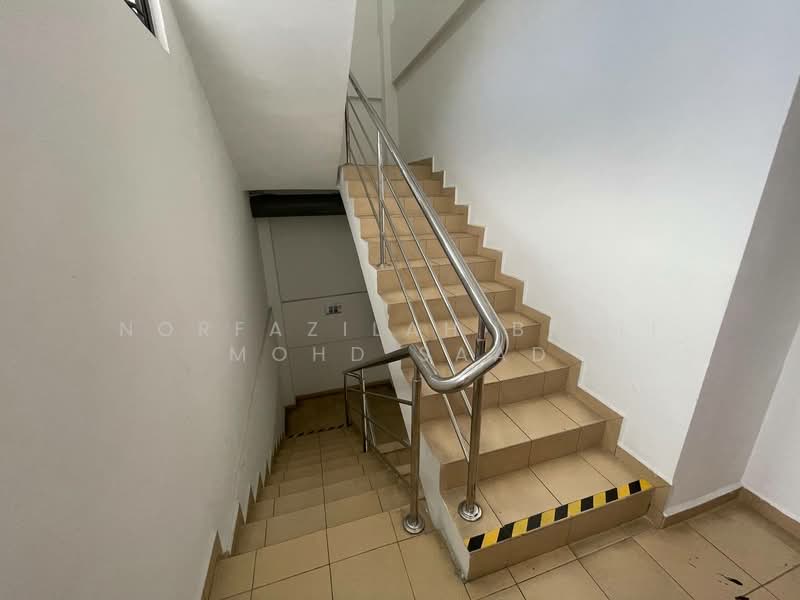 Factory for Sale in Taman Perindustrian Puchong (Puchong) - Norfazilah Binti Mohd Saad - Corridor - PropertyGuru.com.my