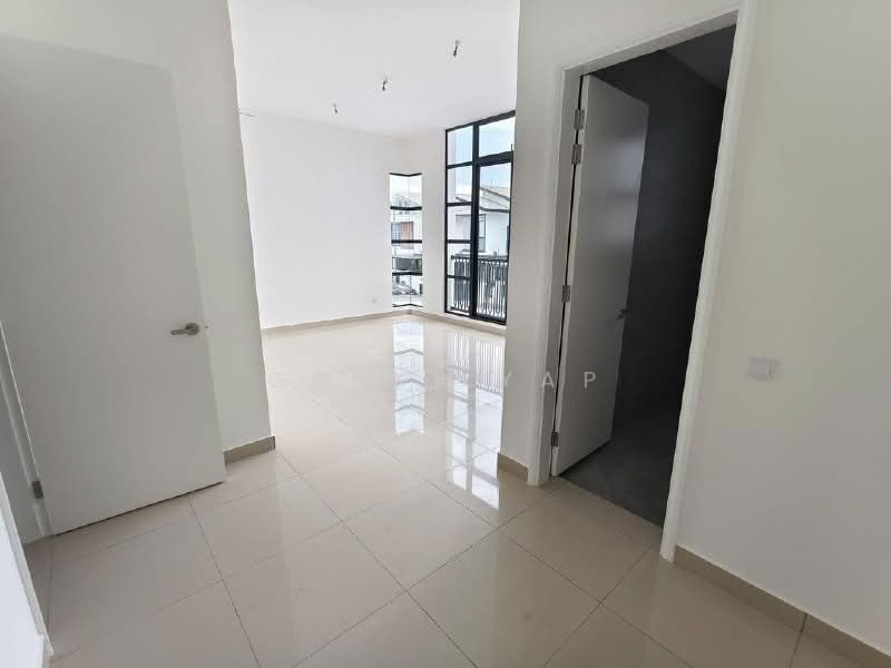 Cluster House for Sale in Setia Tropika (Johor Bahru) - Genki Yap - Interior - PropertyGuru.com.my
