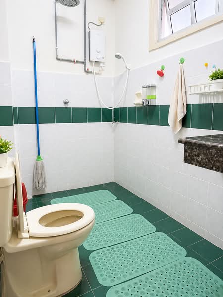 Semi-Detached House for Sale in Taman Petani Jaya (Sungai Petani) - Derrick Ng - Bathroom - PropertyGuru.com.my