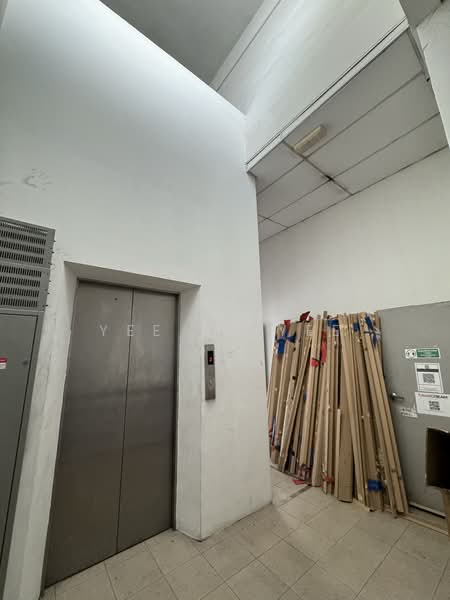 Shop / Office for Sale in Kota Damansara (Selangor) - Yee Fu Yee - Corridor - PropertyGuru.com.my