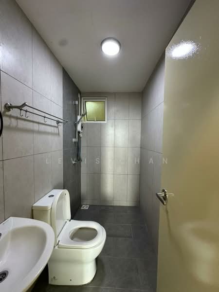 Servis Apartment untuk Disewa di Tuan 2egacy - Levis Chan - Bathroom - PropertyGuru.com.my