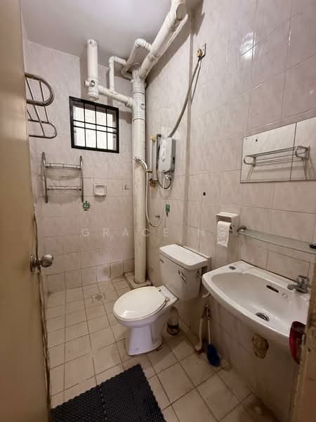 Apartment for Sale at Sri Akasia - Grace Ng - Bathroom - PropertyGuru.com.my
