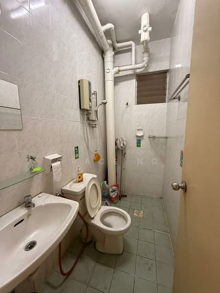 Apartment for Sale at Sri Akasia - Grace Ng - Bathroom - PropertyGuru.com.my