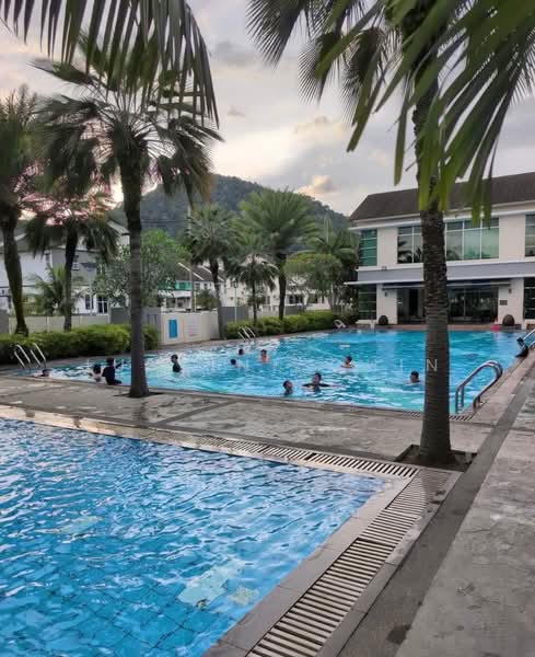 2-storey Terraced House for Rent in Ipoh (Perak) - Justine Chin - Pool - PropertyGuru.com.my
