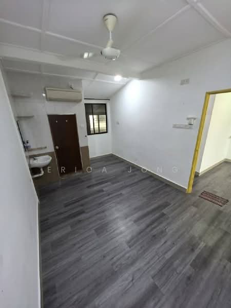 1-storey Terraced House for Rent in Taman Ungku Tun Aminah (Skudai) - Erica Jong - Interior - PropertyGuru.com.my