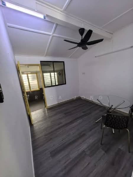 1-storey Terraced House for Rent in Taman Ungku Tun Aminah (Skudai) - Erica Jong - Dining Room - PropertyGuru.com.my