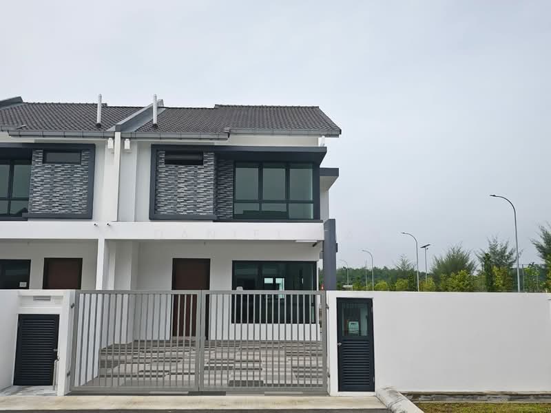 Terraced House for Sale in Hulu Langat (Selangor) - Daniel Tan - Exterior - PropertyGuru.com.my