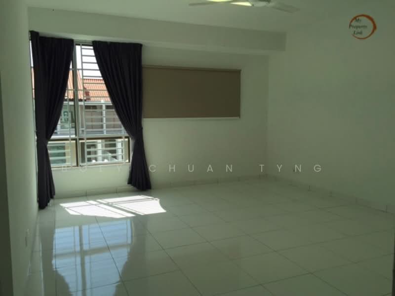 2-storey Terraced House for Rent in Bandar Dato Onn (Tebrau) - Boey Chuan Tyng - Living Room - PropertyGuru.com.my