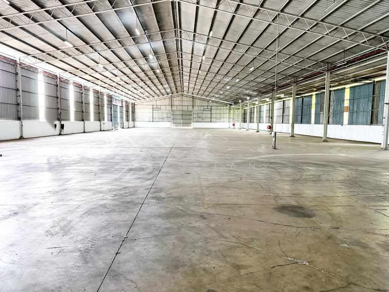 Warehouse for Rent in Kampung Teluk Mengkuang (Telok Panglima Garang) - Weng Tan - Interior - PropertyGuru.com.my
