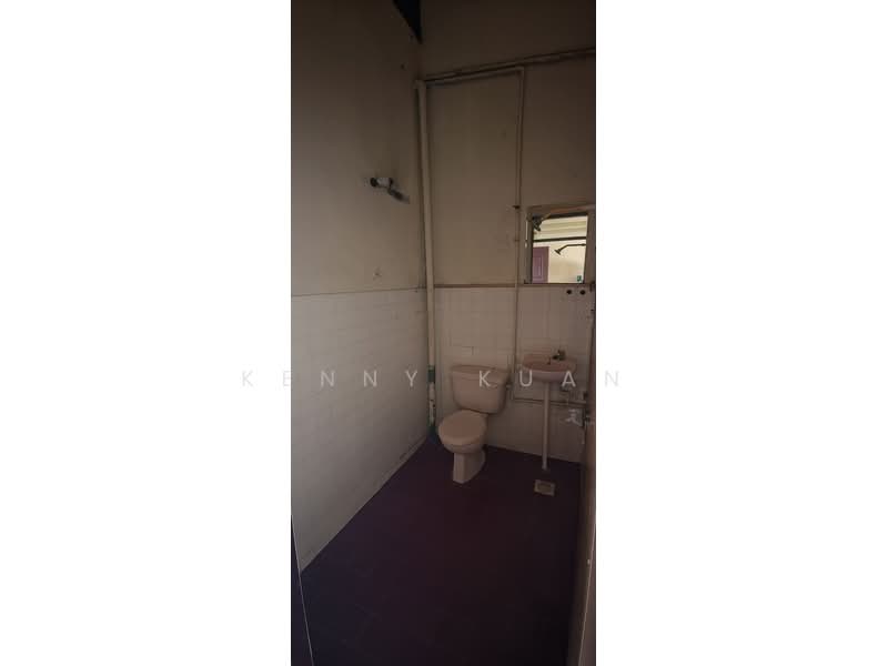 1-storey Terraced House for Rent in SS4 (Petaling Jaya) - Kenny Kuan - Bathroom - PropertyGuru.com.my