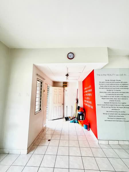 Rumah Teres untuk Dijual di Taman Aman Putra (Puchong) - Wai Ann Teng - Entrance - PropertyGuru.com.my