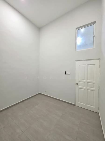 1-storey Terraced House for Sale in Taman Perling (Perling) - U Hon Kun - Interior - PropertyGuru.com.my