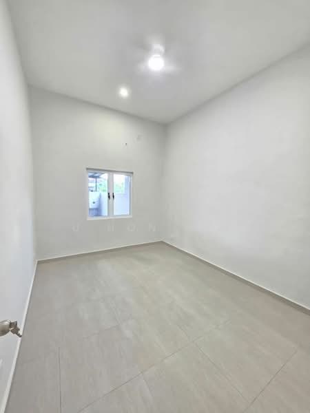 1-storey Terraced House for Sale in Taman Perling (Perling) - U Hon Kun - Interior - PropertyGuru.com.my
