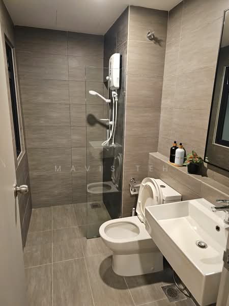Service Residence for Rent at Maya Bay Residences @ Gamuda Cove - Mavis Teh - Bathroom - PropertyGuru.com.my