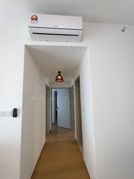 Servis Apartment untuk Disewa di Maya Bay Residences @ Gamuda Cove - Mavis Teh - Corridor - PropertyGuru.com.my