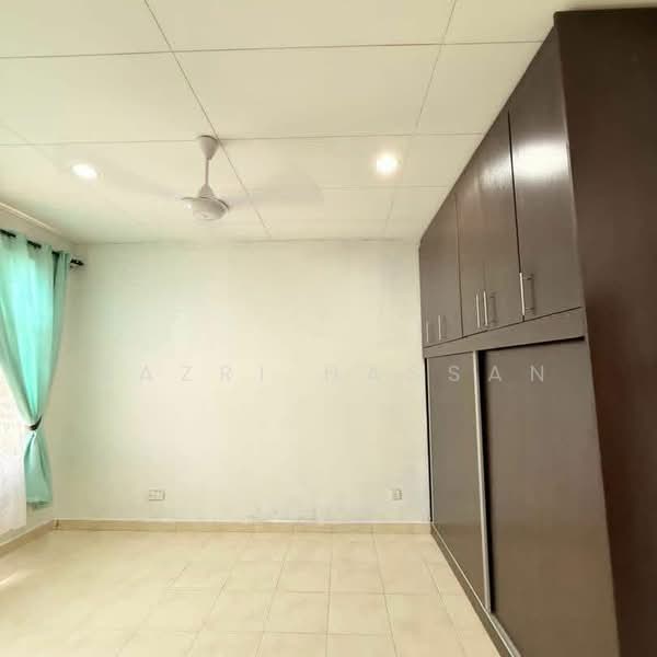 Rumah Teres 2 Tingkat untuk Dijual di Kampung Merbau Sempak Tambahan (Sungai Buloh) - Nazri Hassan - PropertyGuru.com.my