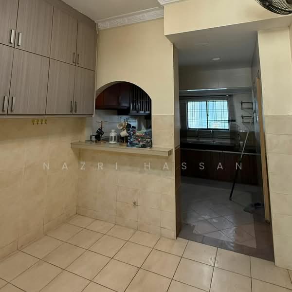 Rumah Teres 2 Tingkat untuk Dijual di Kampung Merbau Sempak Tambahan (Sungai Buloh) - Nazri Hassan - PropertyGuru.com.my