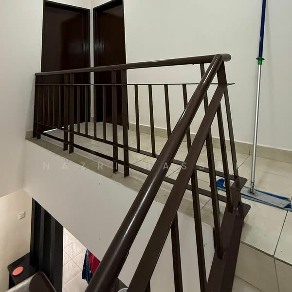 Rumah Teres 2 Tingkat untuk Dijual di Kampung Merbau Sempak Tambahan (Sungai Buloh) - Nazri Hassan - PropertyGuru.com.my