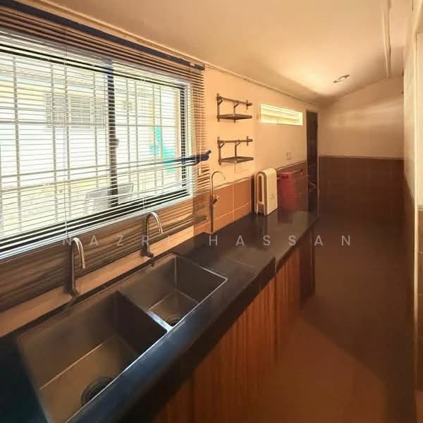 Rumah Teres 2 Tingkat untuk Dijual di Kampung Merbau Sempak Tambahan (Sungai Buloh) - Nazri Hassan - PropertyGuru.com.my
