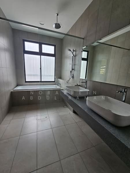 Rumah Berkembar untuk Dijual di Elmina (Shah Alam) - Norazrein Abdul Raman - Bathroom - PropertyGuru.com.my