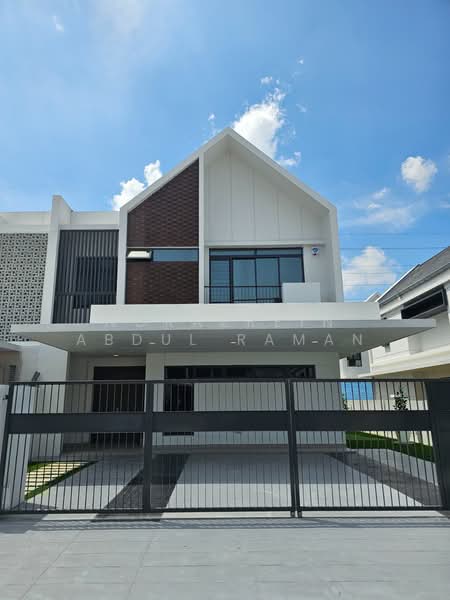 Rumah Berkembar untuk Dijual di Elmina (Shah Alam) - Norazrein Abdul Raman - Exterior - PropertyGuru.com.my