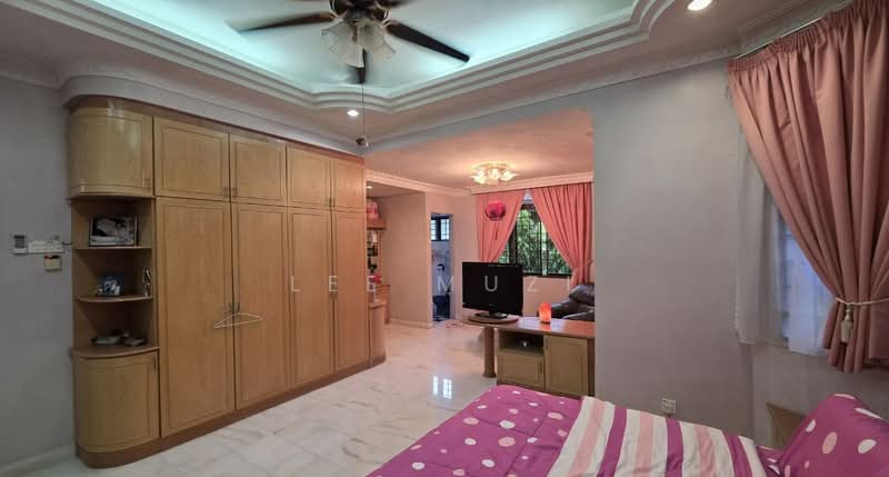 Semi-Detached House for Sale in Taman Golf (Ipoh) - Lee Muzi - Living Room - PropertyGuru.com.my