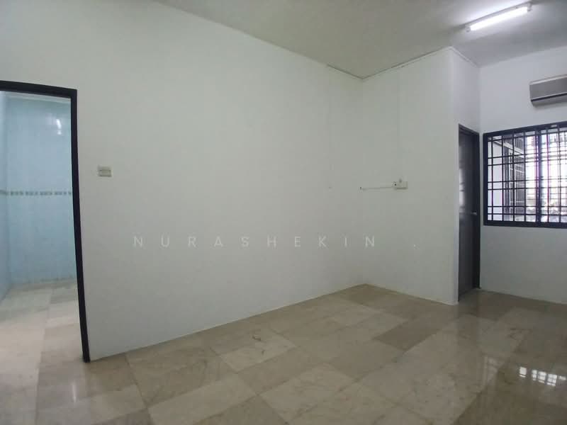 Rumah Teres 2 Tingkat untuk Dijual di Taman Rasah Jaya (Rasah) - Nurashekin . - Interior - PropertyGuru.com.my