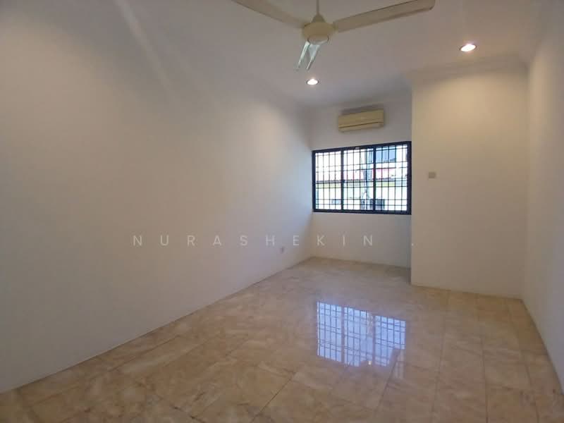 Rumah Teres 2 Tingkat untuk Dijual di Taman Rasah Jaya (Rasah) - Nurashekin . - Interior - PropertyGuru.com.my
