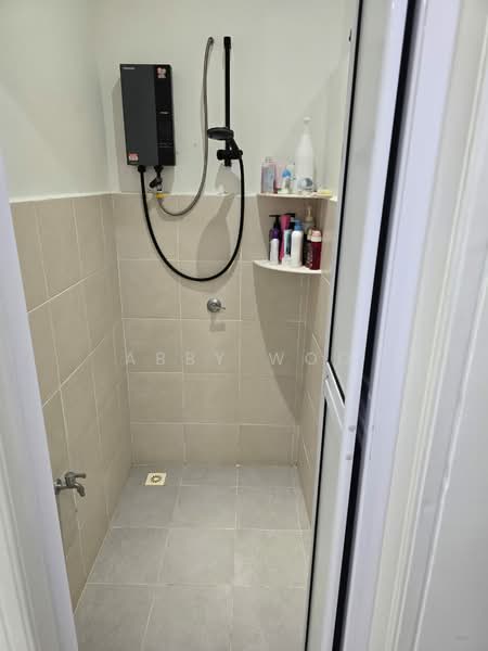 Pangsapuri untuk Dijual di Skyridge Apartment - Abby Woo - Bathroom - PropertyGuru.com.my